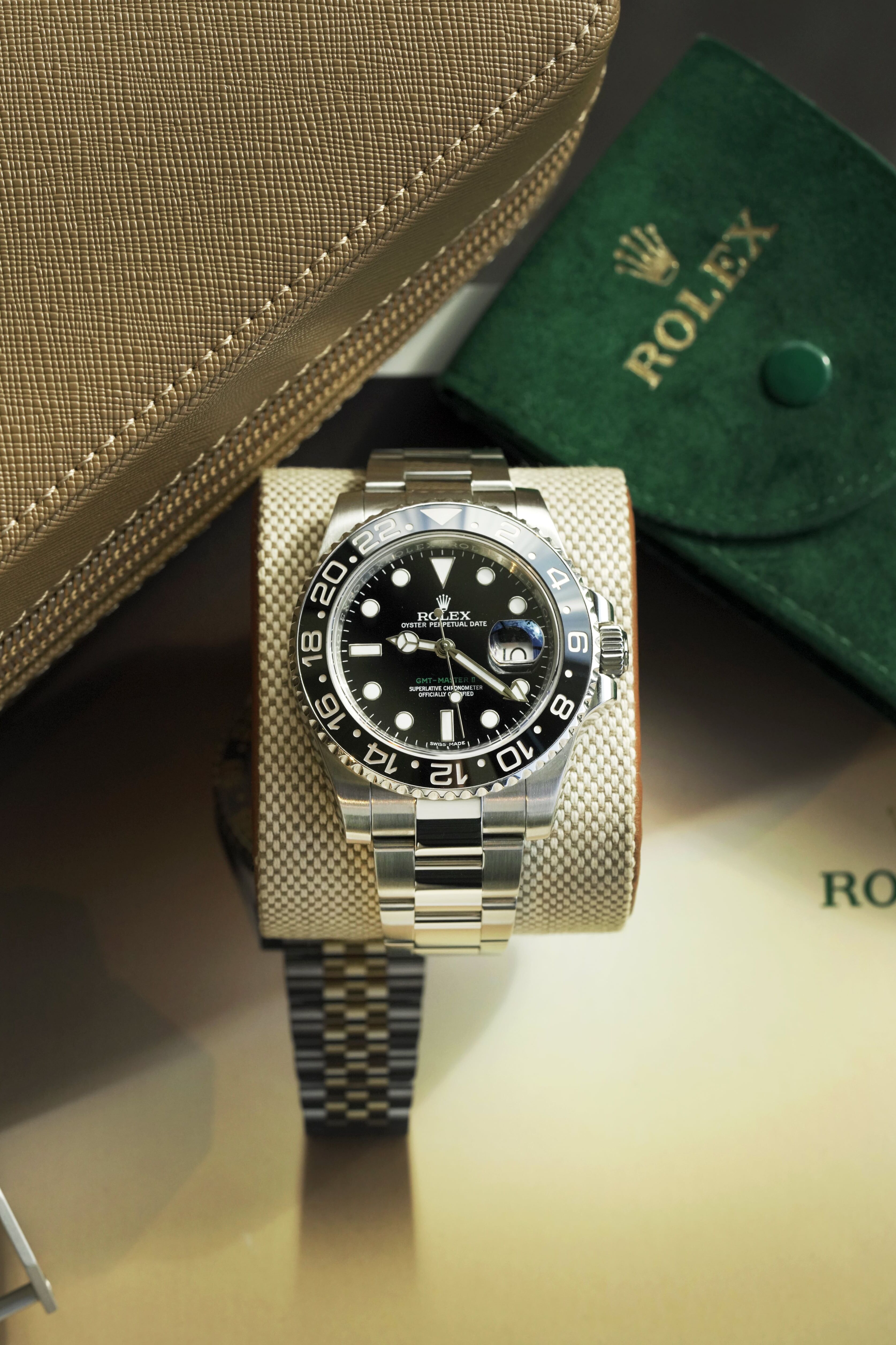 Rolex-GMT Master 116710LN-004-min