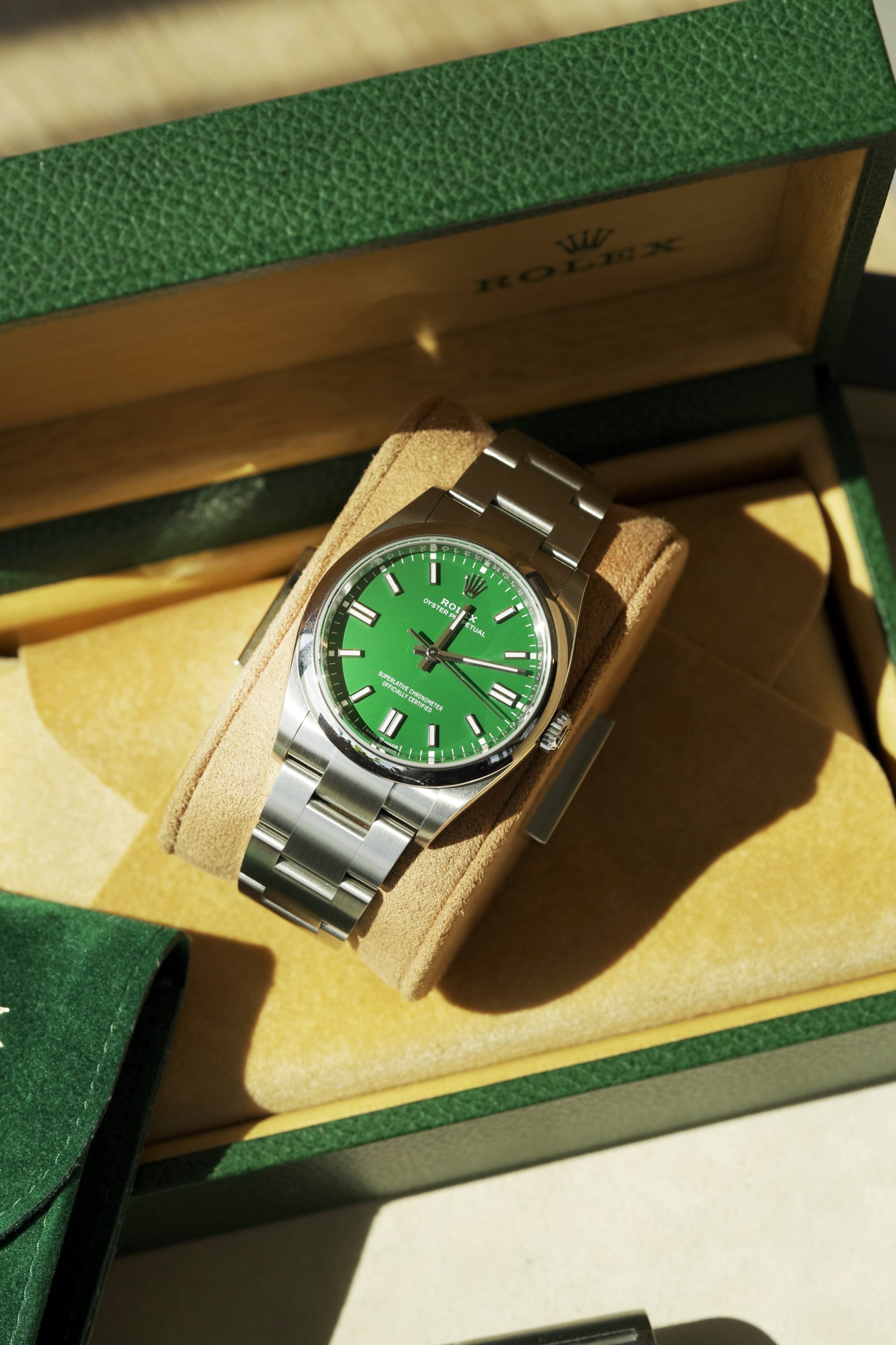 ROL02102302DP - Oyster Perpetual 36 Green - 126000-005-min